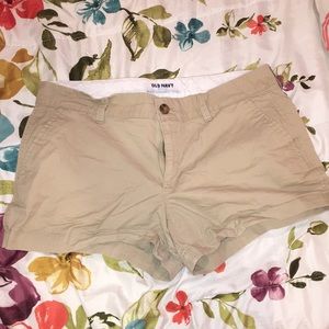 Old Navy, khaki shorts